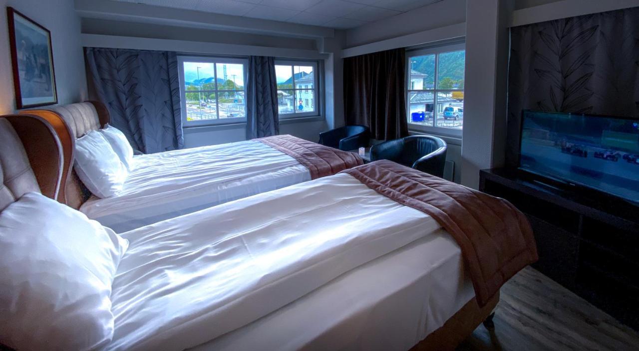 Hotellmilano As Mosjøen Esterno foto
